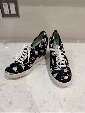 BC Footwear Black Canvas Wedge Sneakers with White Cat Print
